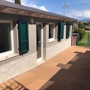 https://il-volto-del-lago-bb-roomsapartments.it-lombardy.com